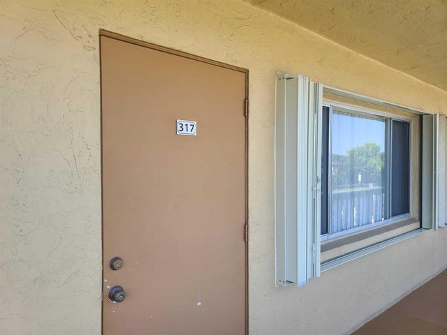 555 Purdy Lane 317, Palm Springs, FL 33461
