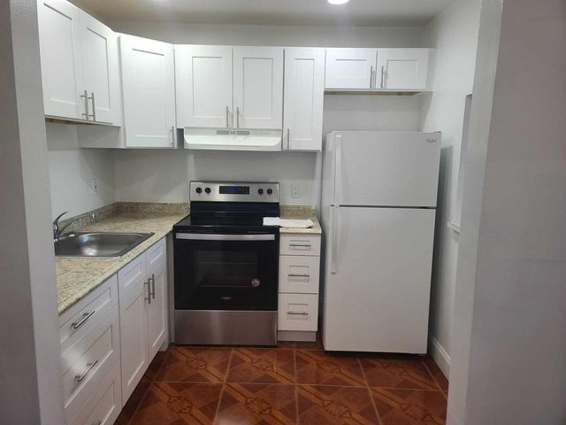 555 Purdy Lane 317, Palm Springs, FL 33461