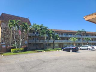 555 Purdy Lane 317, Palm Springs, FL 33461