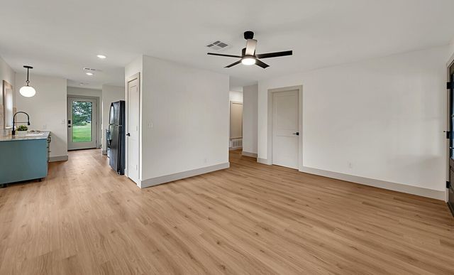 3103 Mockingbird Lane, Lorena, TX 76557