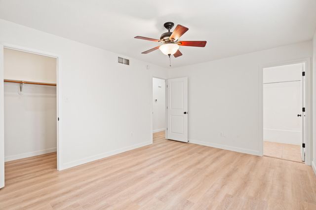 3608 TEAKWOOD DR, Columbia, MO 65203