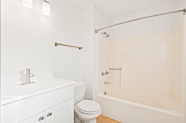 3608 TEAKWOOD DR, Columbia, MO 65203