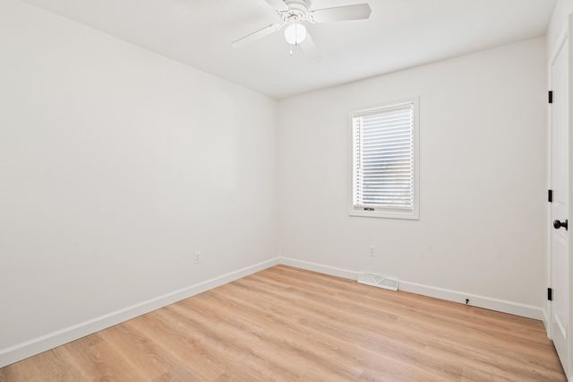 3608 TEAKWOOD DR, Columbia, MO 65203