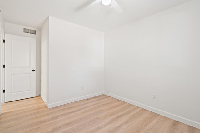 3608 TEAKWOOD DR, Columbia, MO 65203