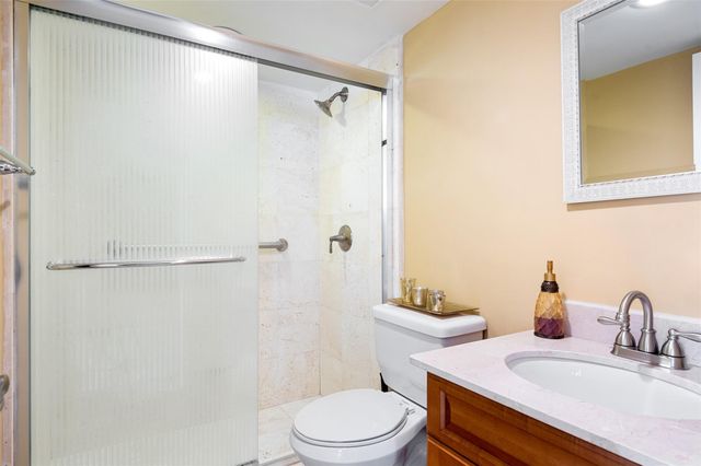 822 NE 25th Ave 822, Hallandale Beach, FL 33009