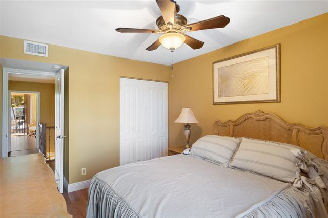 822 NE 25th Ave 822, Hallandale Beach, FL 33009