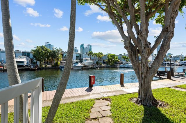 822 NE 25th Ave 822, Hallandale Beach, FL 33009