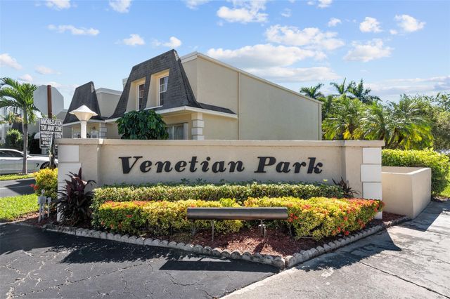 822 NE 25th Ave 822, Hallandale Beach, FL 33009