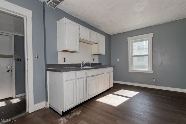 3651 E 103rd Street, Cleveland, OH 44105