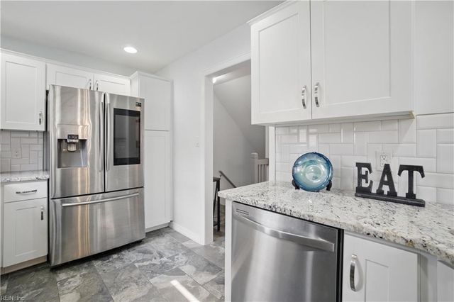 2302 Merry Oaks CT, Virginia Beach, VA 23451