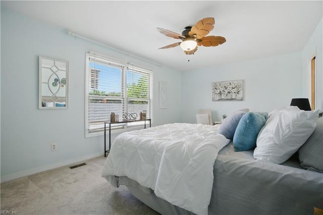 2302 Merry Oaks CT, Virginia Beach, VA 23451