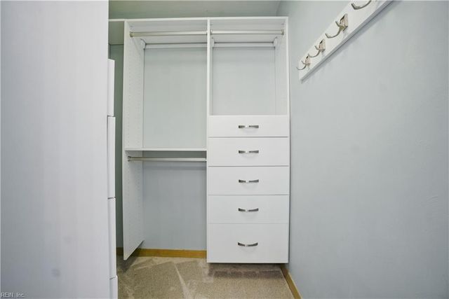 2302 Merry Oaks CT, Virginia Beach, VA 23451