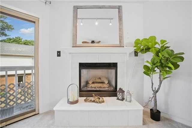 2302 Merry Oaks CT, Virginia Beach, VA 23451