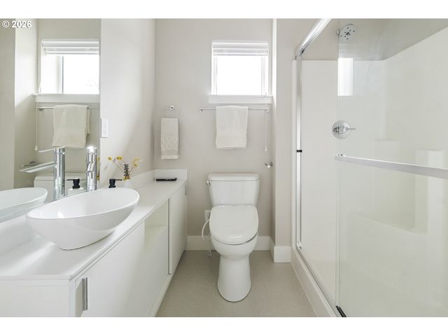 10054 Se ELDERBERRY St, Happy Valley, OR 97086