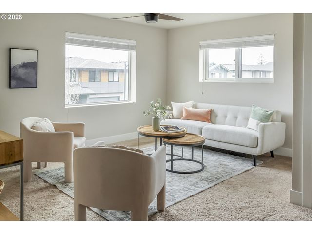 10054 Se ELDERBERRY St, Happy Valley, OR 97086