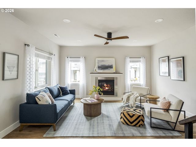 10054 Se ELDERBERRY St, Happy Valley, OR 97086