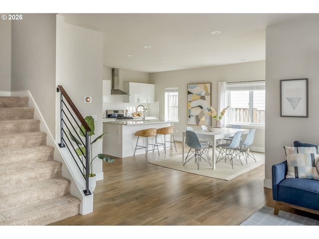 10054 Se ELDERBERRY St, Happy Valley, OR 97086