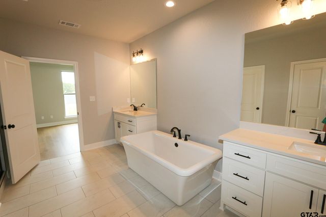 14176 Lexi Court, Tyler, TX 75703
