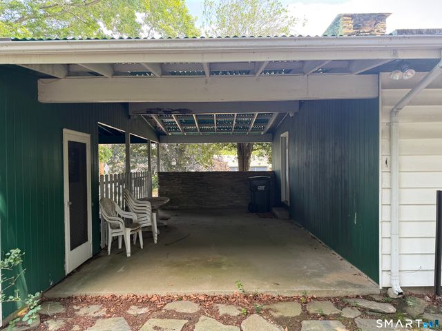 17 Russ Sim Heights, Groton, CT 06340