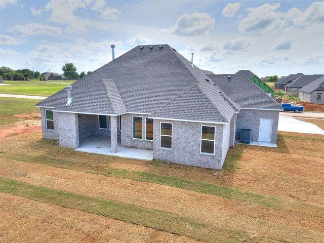 1104 Jozie Way, Tuttle, OK 73089