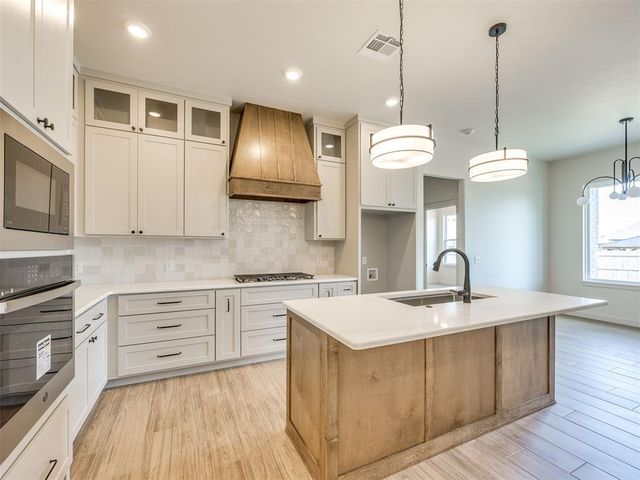 1104 Jozie Way, Tuttle, OK 73089