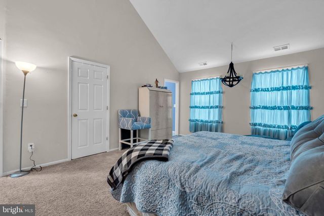 111 LAKE MEDFORD LN, Tuckerton, NJ 08087