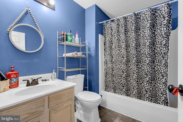 111 LAKE MEDFORD LN, Tuckerton, NJ 08087