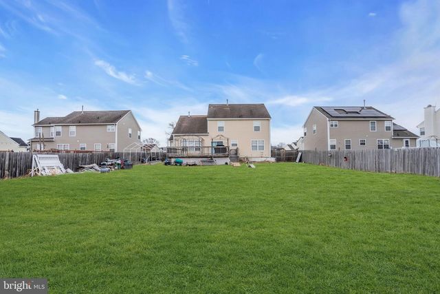 111 LAKE MEDFORD LN, Tuckerton, NJ 08087