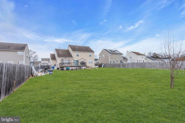 111 LAKE MEDFORD LN, Tuckerton, NJ 08087