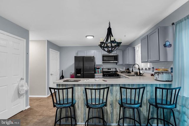 111 LAKE MEDFORD LN, Tuckerton, NJ 08087