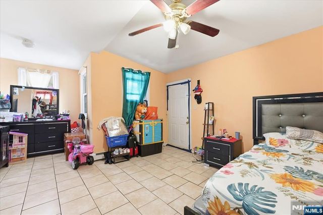 3806 32nd Street, Union City, NJ 07087