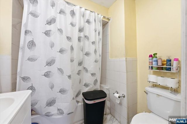 3806 32nd Street, Union City, NJ 07087