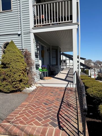 98 Rockland Street 3, Swampscott, MA 01907