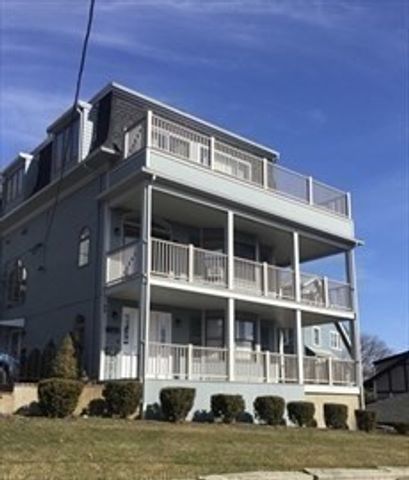 98 Rockland Street 3, Swampscott, MA 01907