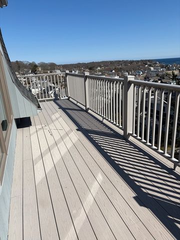 98 Rockland Street 3, Swampscott, MA 01907