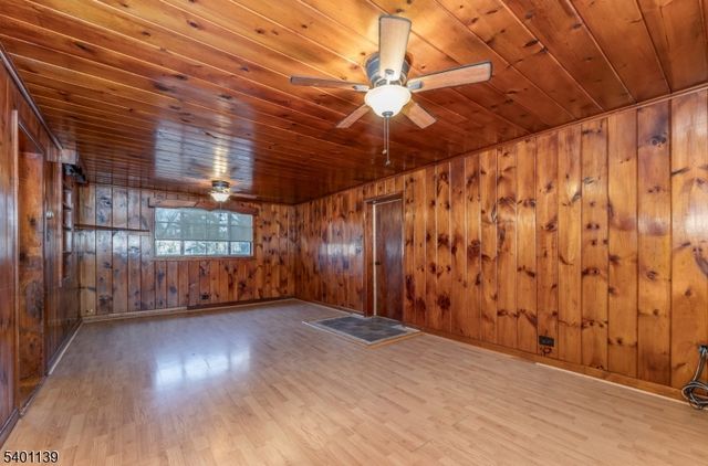 10 Morgan Ln, White Twp., NJ 07823