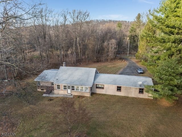 10 Morgan Ln, White Twp., NJ 07823