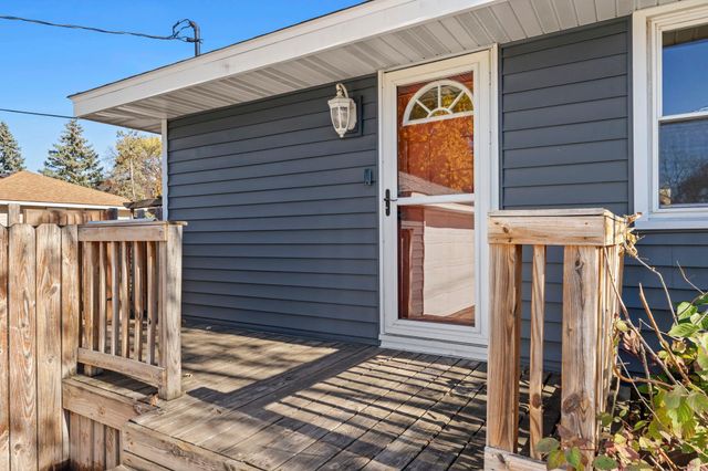 413 Territorial Road NE, Blaine, MN 55434