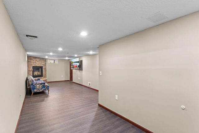 413 Territorial Road NE, Blaine, MN 55434