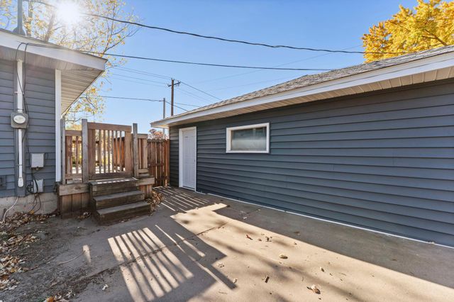 413 Territorial Road NE, Blaine, MN 55434