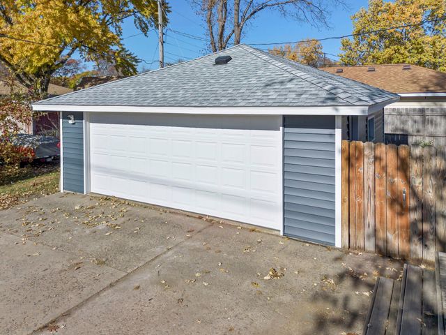 413 Territorial Road NE, Blaine, MN 55434