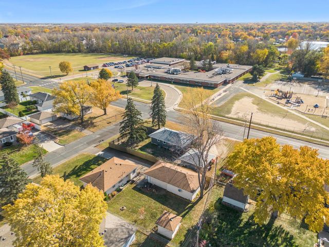 413 Territorial Road NE, Blaine, MN 55434