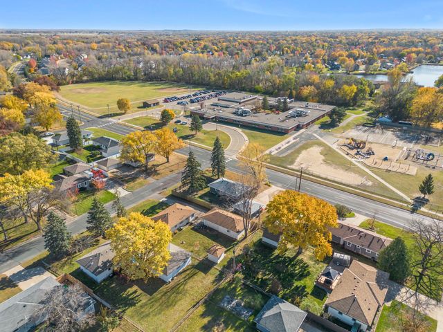 413 Territorial Road NE, Blaine, MN 55434