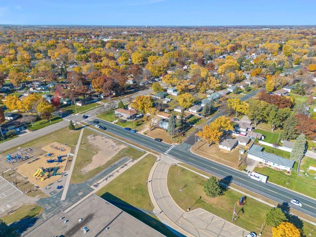 413 Territorial Road NE, Blaine, MN 55434