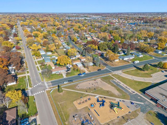 413 Territorial Road NE, Blaine, MN 55434