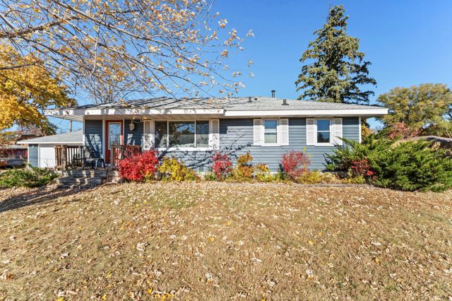 413 Territorial Road NE, Blaine, MN 55434