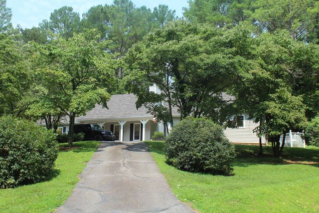 203 Deerbrook Drive, Hayesville, NC 28904