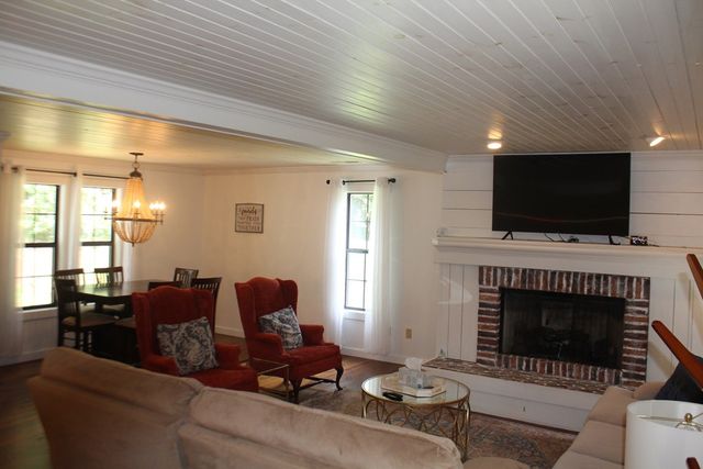 203 Deerbrook Drive, Hayesville, NC 28904
