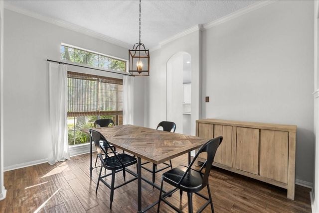 111 S Laguna Pointe Drive, League City, TX 77573