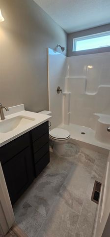 1911 S Lynnrae St, Wichita, KS 67207